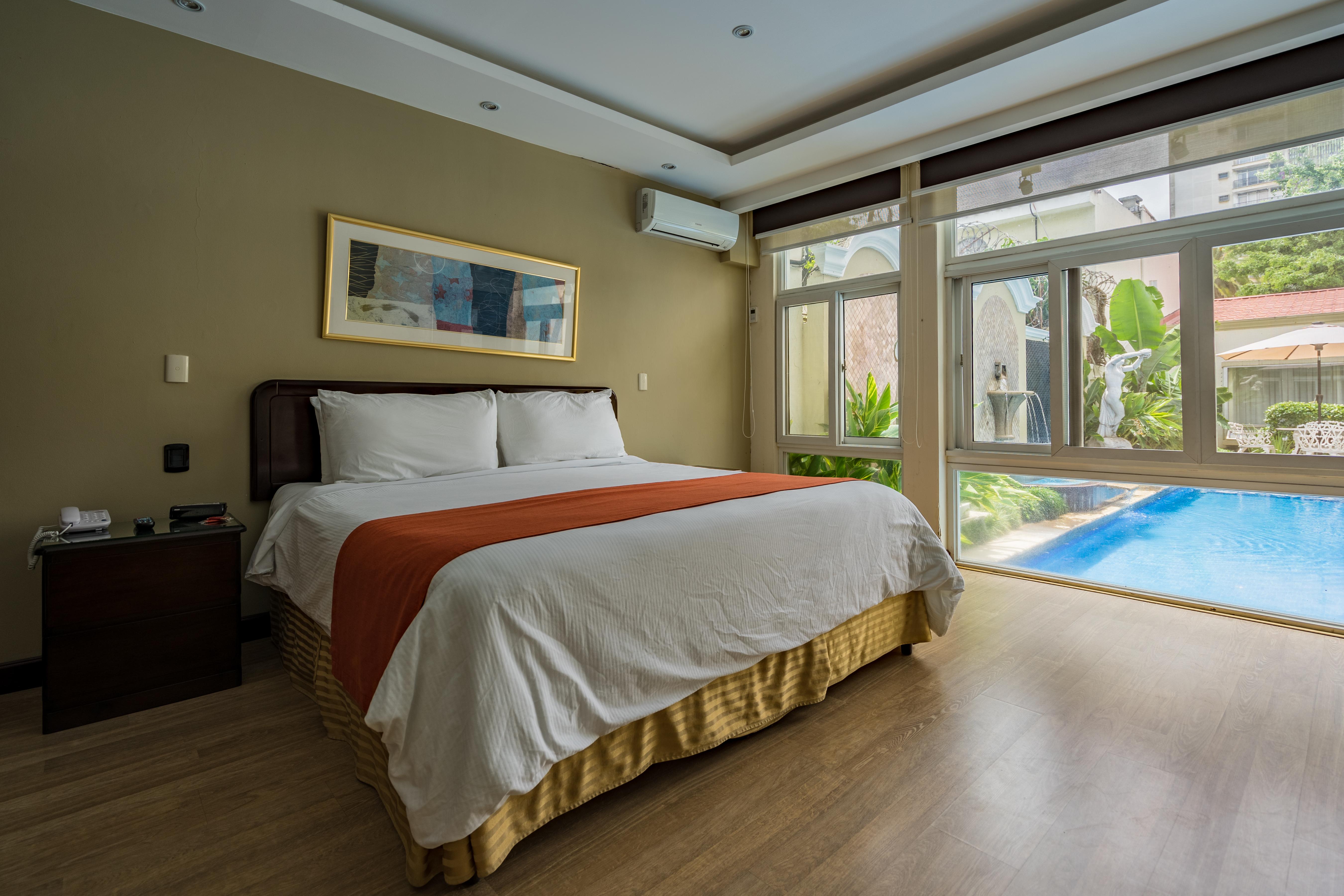 San Carlos Hotel