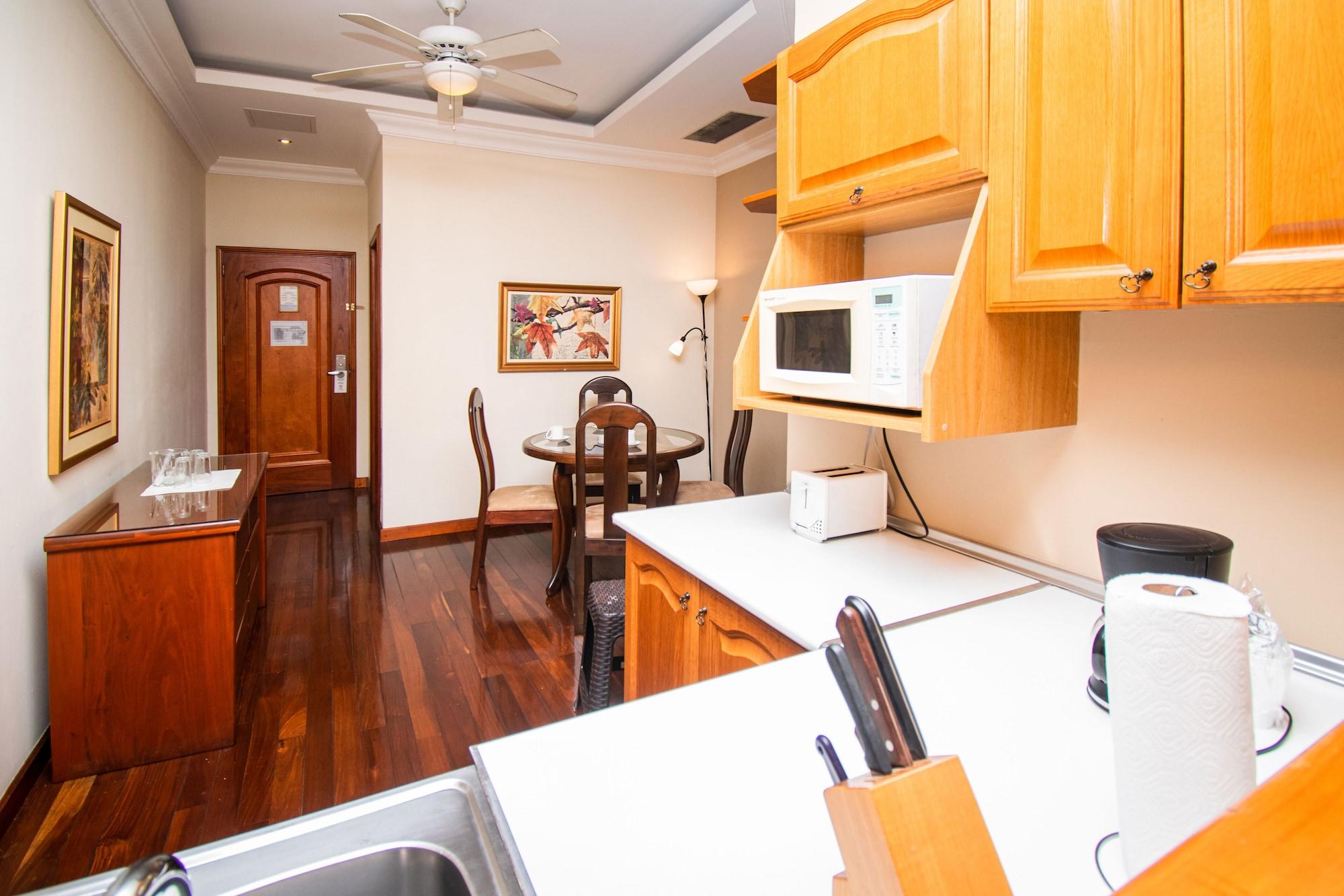 San Carlos 4*